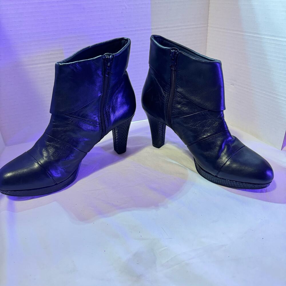 UMBERTO RAFFINI BLACK LEATHER BOOTIES WITH HEELS SIZE 41/W 9.5